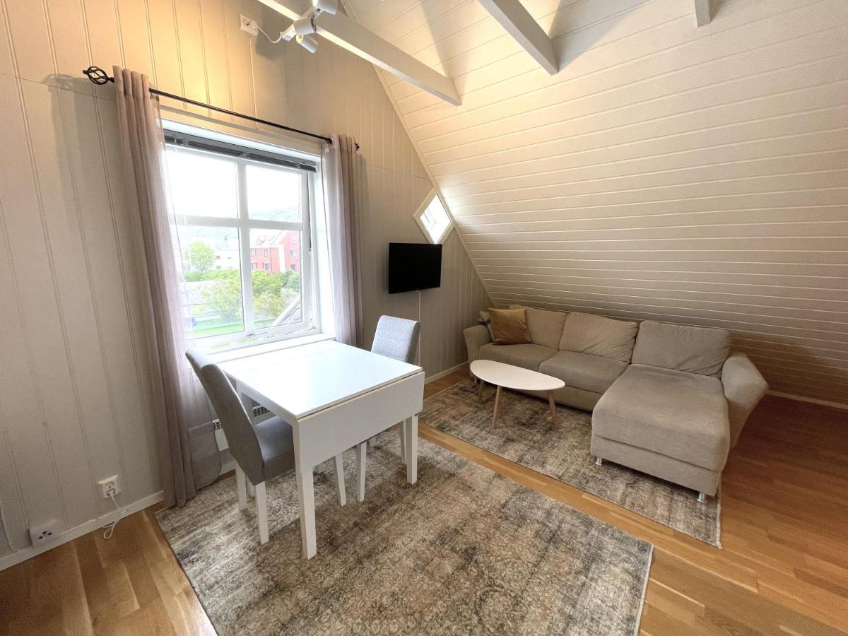 Presttind - Studio Apartment With Free Parking Нарвик Екстериор снимка